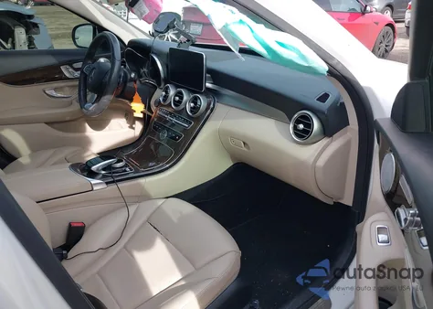 2017 Mercedes-Benz C 300 4Matic from USA, damaged, VIN 55SWF4KB3HU221277